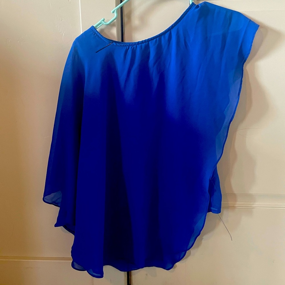A-line bright blue shirt. Super clean and simple.